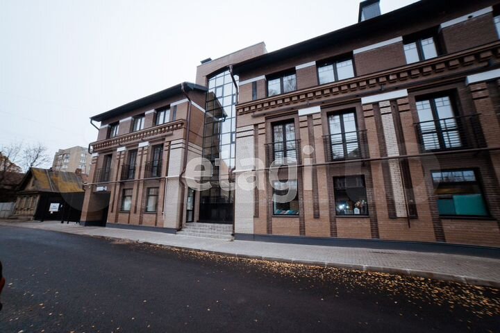 3-к. квартира, 159 м², 1/4 эт.