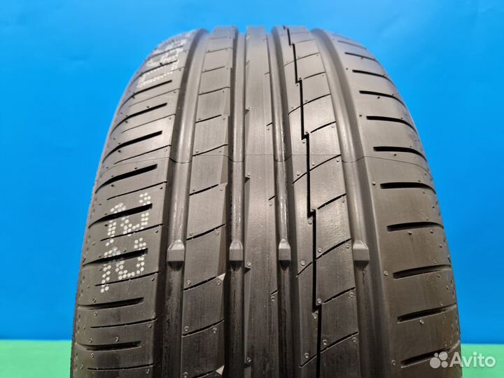 Yokohama BluEarth AE50 215/55 R16