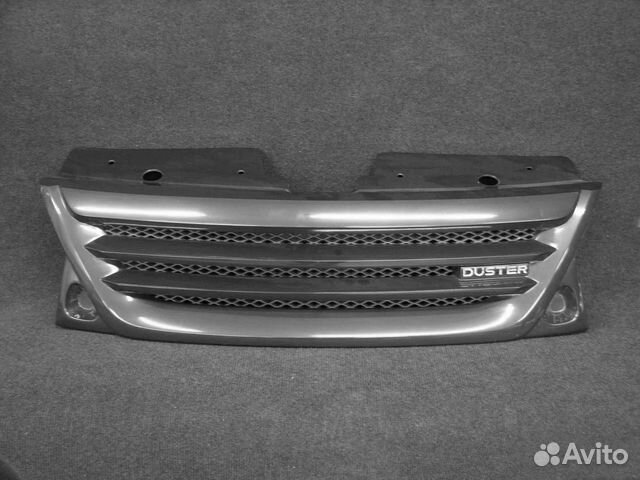 Renault Duster решетка радиатора №2