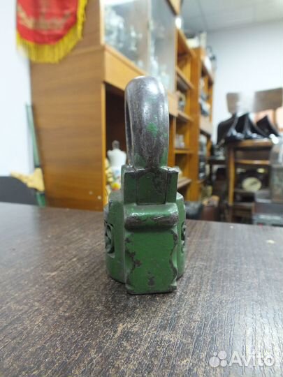 Старинный навесной замок 1889 г. годовик без ключа