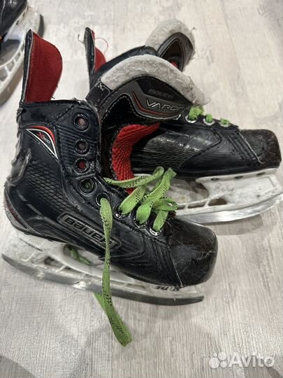 Коньки хоккейные, ролики