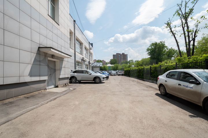 Здание, 2407.5 м²