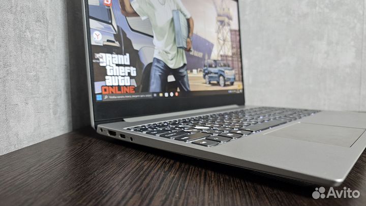 Мощный ноутбук Lenovo Ryzen 7/12гб/SSD/fullhd