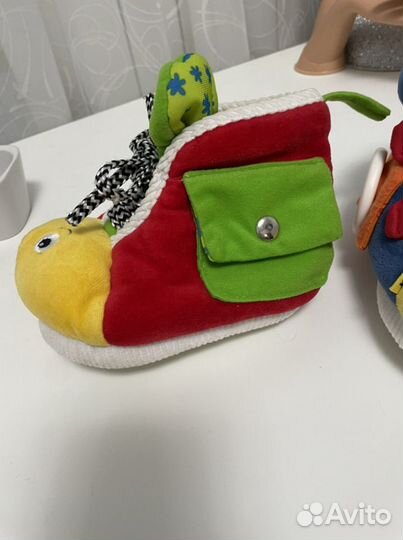 Развивающая игрушка K's Kids. Обучающие ботинки