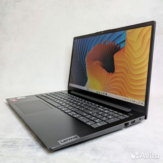 Lenovo V15 G2 R5-5500U\16\512