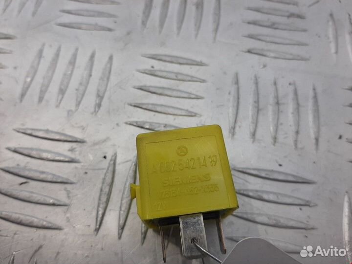 Реле (прочие) Mercedes-Benz E-Класс A0025421419