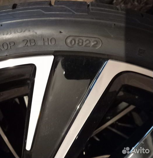 Летние колеса 235/35/19 VW Golf Jetta Passat