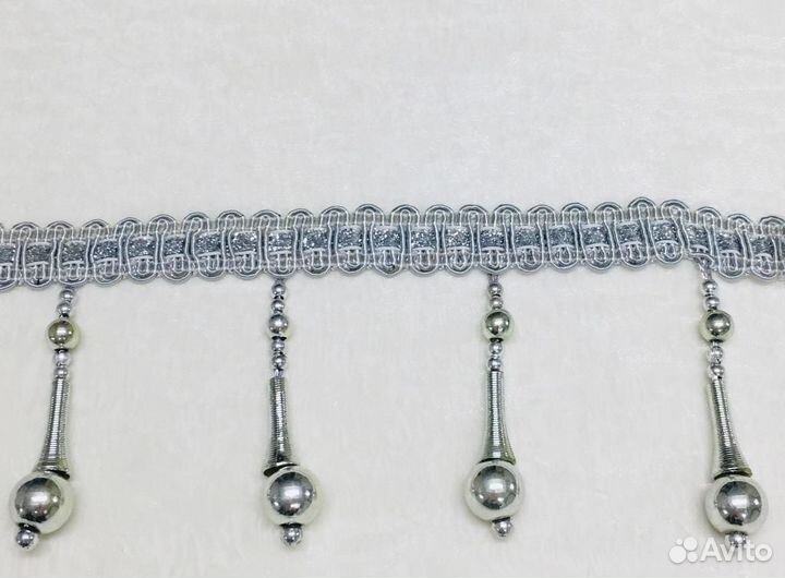 Декоративная отделочная тесьма с бусинами