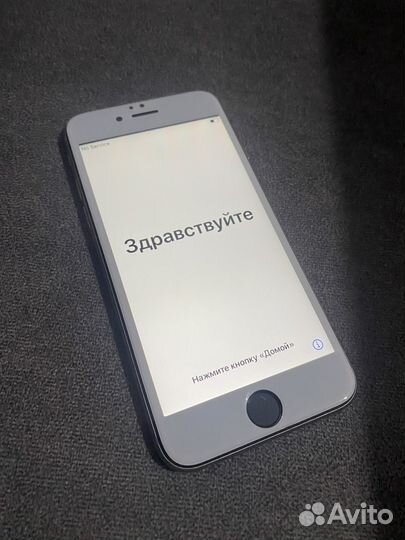Телефон iPhone 6s
