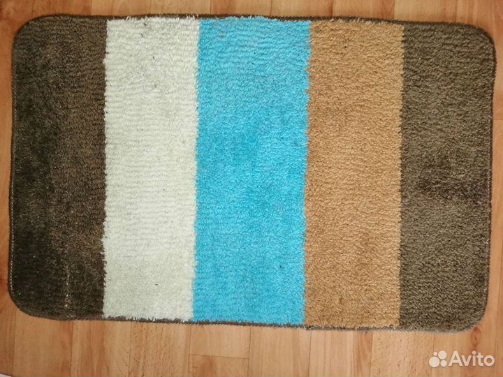 Коврик для ванной и туалета