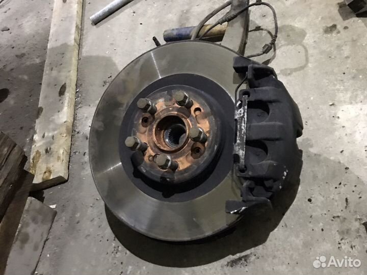 Поворотный кулак Мерседес 164