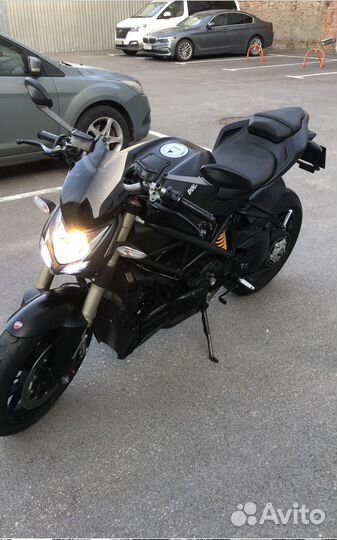 Ducati streetfighter