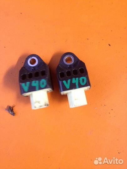 Датчик удара на Toyota Camry v40