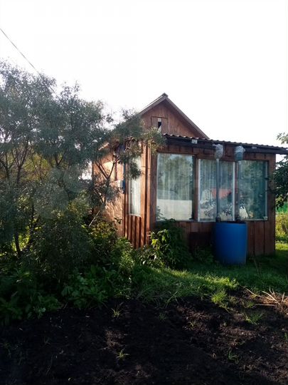 Дача 11 м² на участке 8 сот.