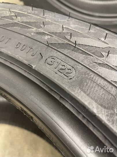 Nokian Tyres Hakkapeliitta 9 SUV 275/45 R20 и 305/40 R20 112T