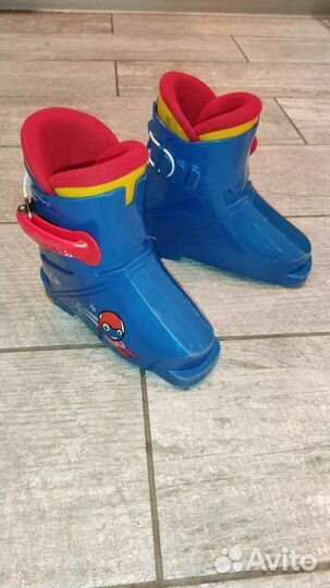 Горнолыжные ботинки детские 16