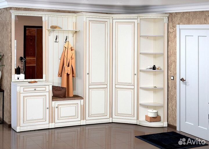 Угловой шкаф