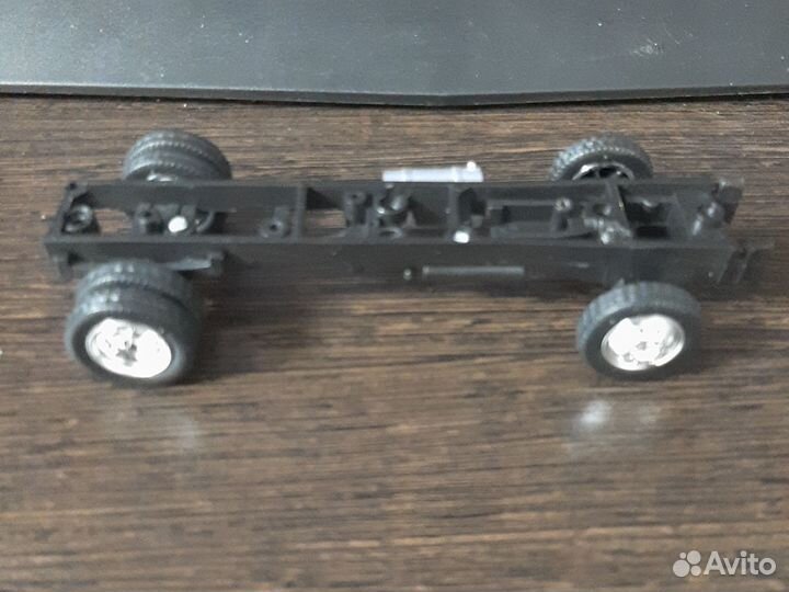 Шасси от модели грузовика 1:43