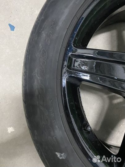 Pirelli P Zero 275/40 R19 101Y