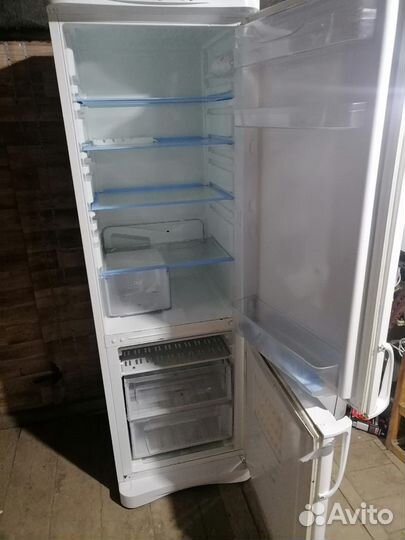 Холодильник