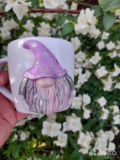 Кружка с декором гномик