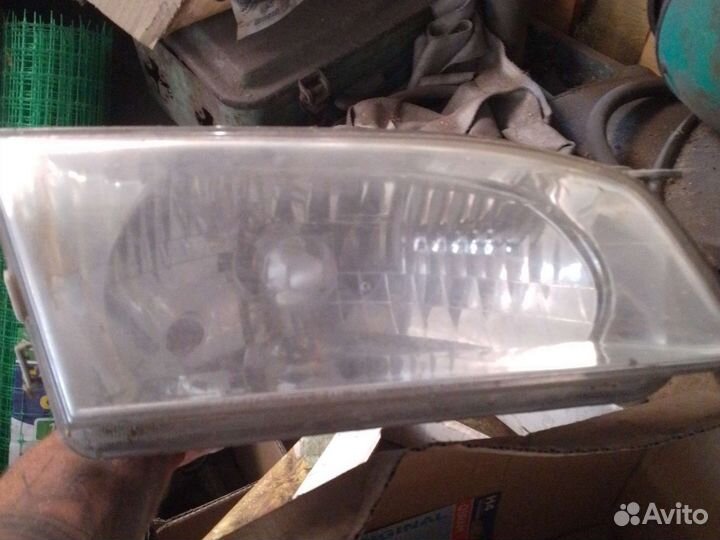 Фары на Тойота ее111 1999 года