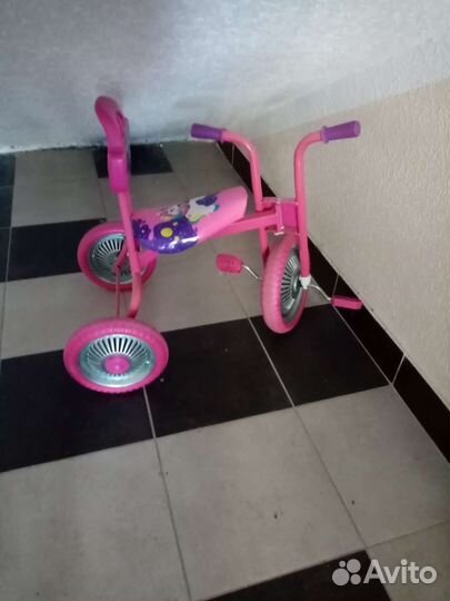 Детский трехколесный велосипед