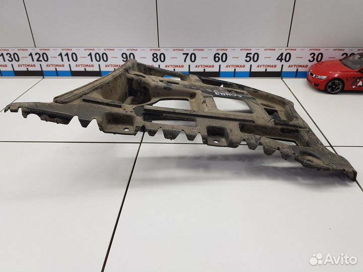 Кронштейн заднего бампера правый (BMW 3)