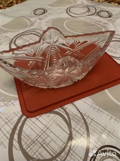 Хрустальная ваза