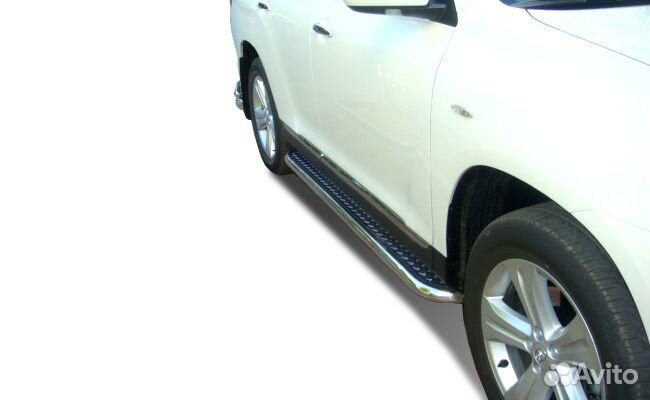 Пороги с накладным листом Toyota Highlander 2010+