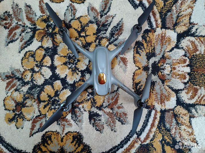 Квадрокоптер hubsan h501m