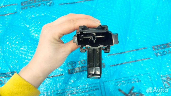 Форсунка омывателя Камри 50 левая NEW Оригинал