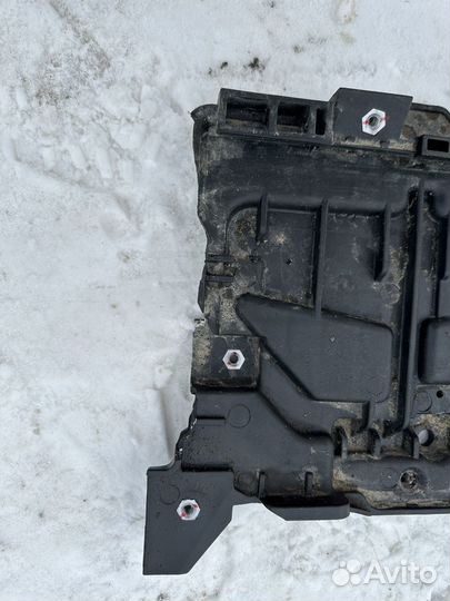 Площадка аккумулятора Hyundai Solaris 2