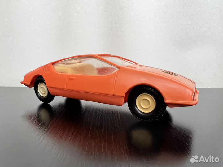 Игрушка СССР гоночный автомобиль