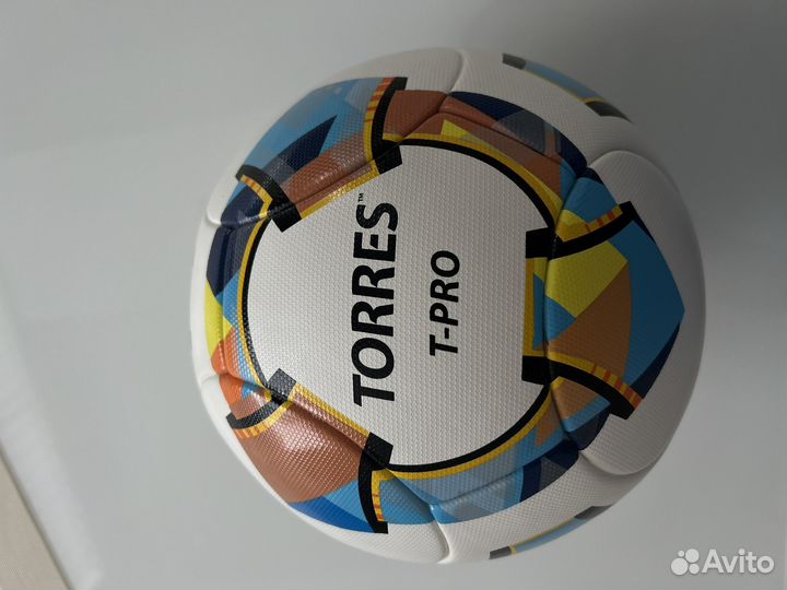 Футбольный мяч torres t pro
