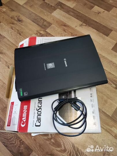 Сканер Canon CanoScan LiDE 100