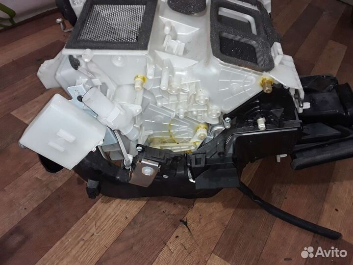 Печка. Отопитель в сборе Infiniti Q50 13-17