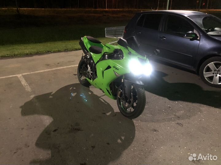 Мотоцикл Kawasaki zx10r 2006
