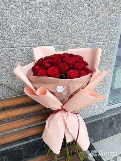 25 красных роз