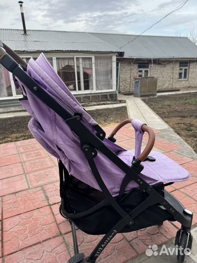 Коляска прогулочная