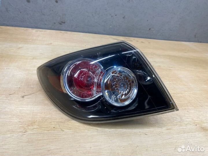 Фонарь Mazda 3 BK задний правый левый