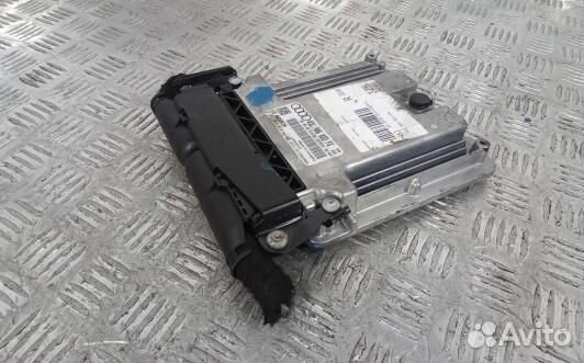 Блок управления двс audi A6 C6 (YUK09PC01)