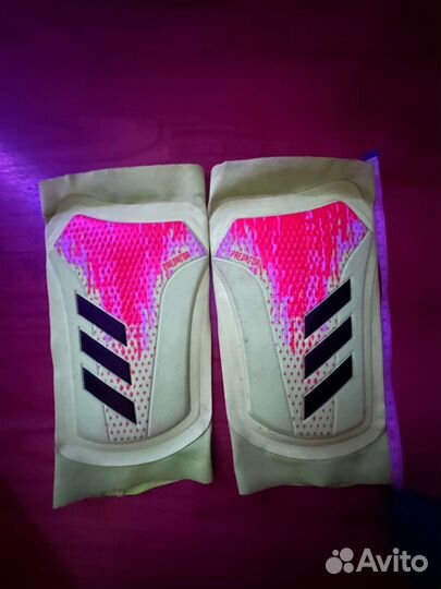 Щитки футбольные adidas