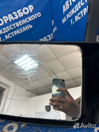 Правое зеркало. Howo Zz3257M3247W