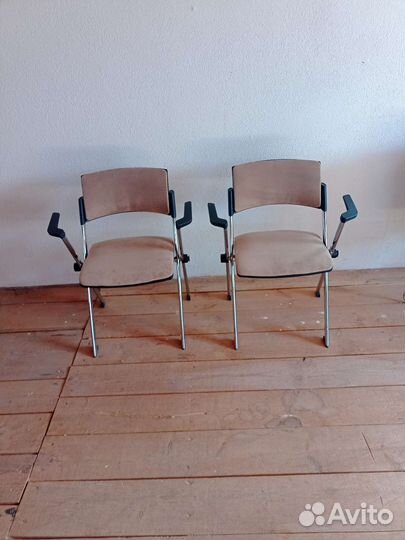 Стул офисный и кухонный