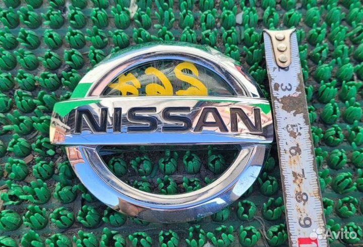 Эмблема задняя Nissan Terrano D10 2015