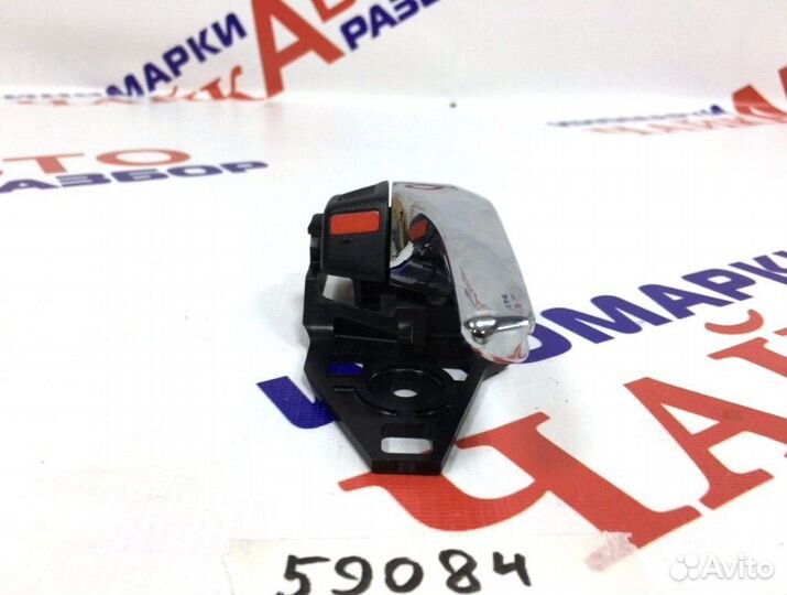 Ручка двери внутренняя правая Toyota Camry 50 / 55