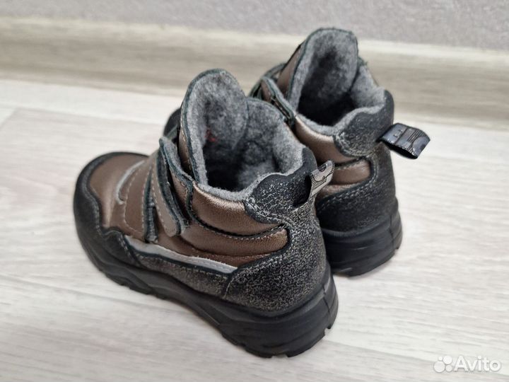 Ботинки для девочки