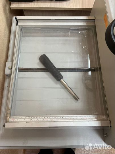 Резак гильотинный