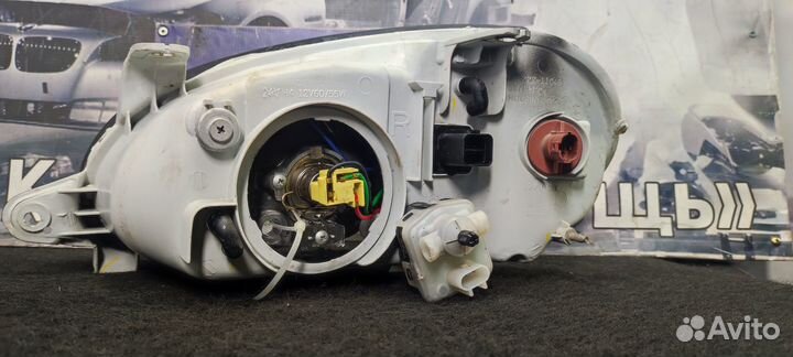 Правая фара Chevrolet Lanos